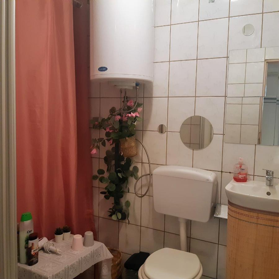 Fassbinder Klause Mit Mini-Terrasse Apartment Sankt Veit an der Glan Ngoại thất bức ảnh